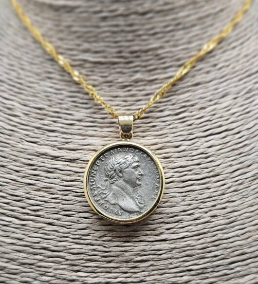 Ancient Roman Silver Cistophorus Coin of Emperor Trajan Set in 18K Gold. Date